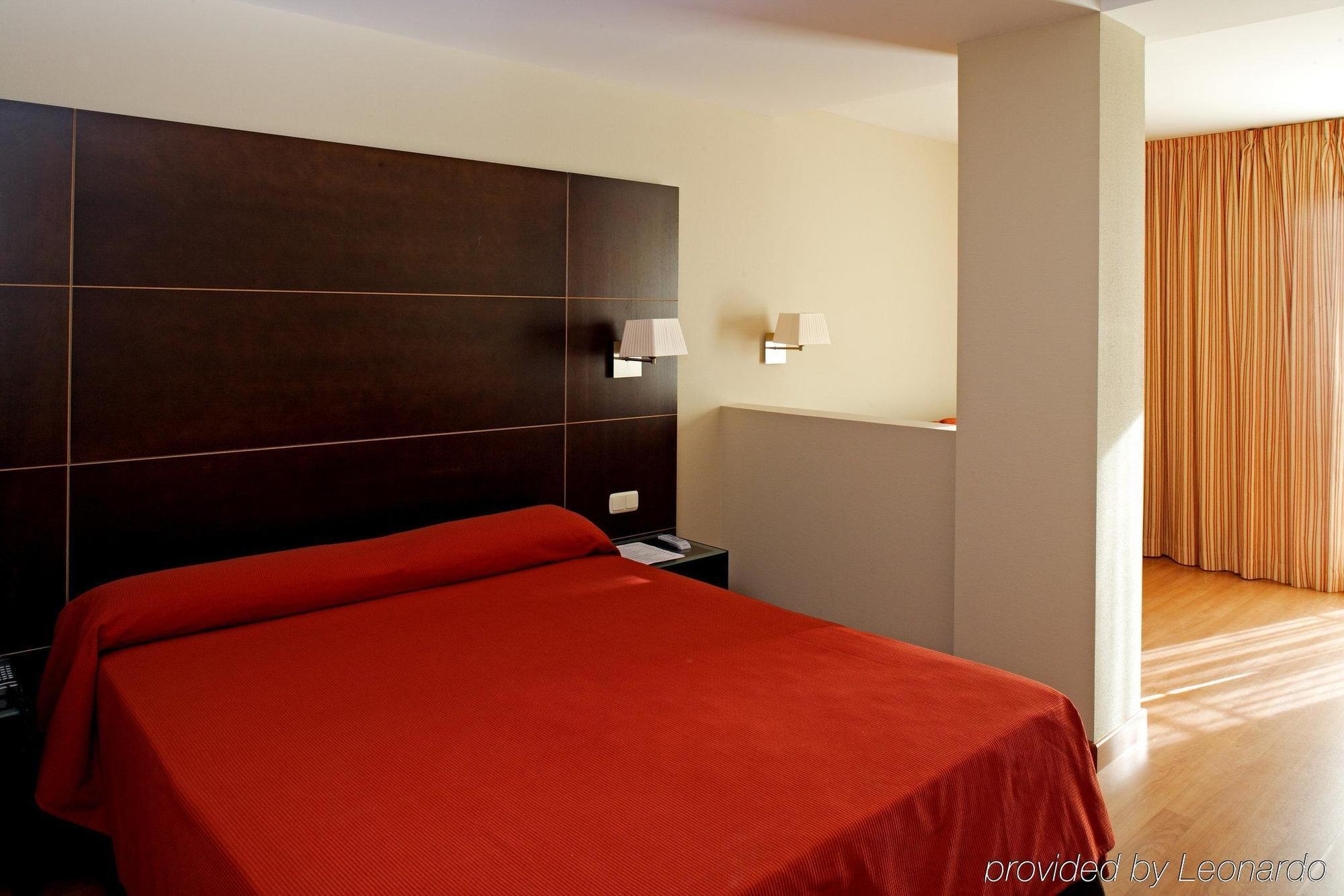 Eurostars Plaza Acueducto Hotel Segovia Room photo